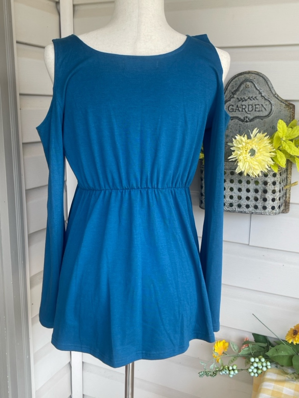 #Mooncolour Boutique Cold Shoulder Lace Up Top Tunic - Picture 8 of 10